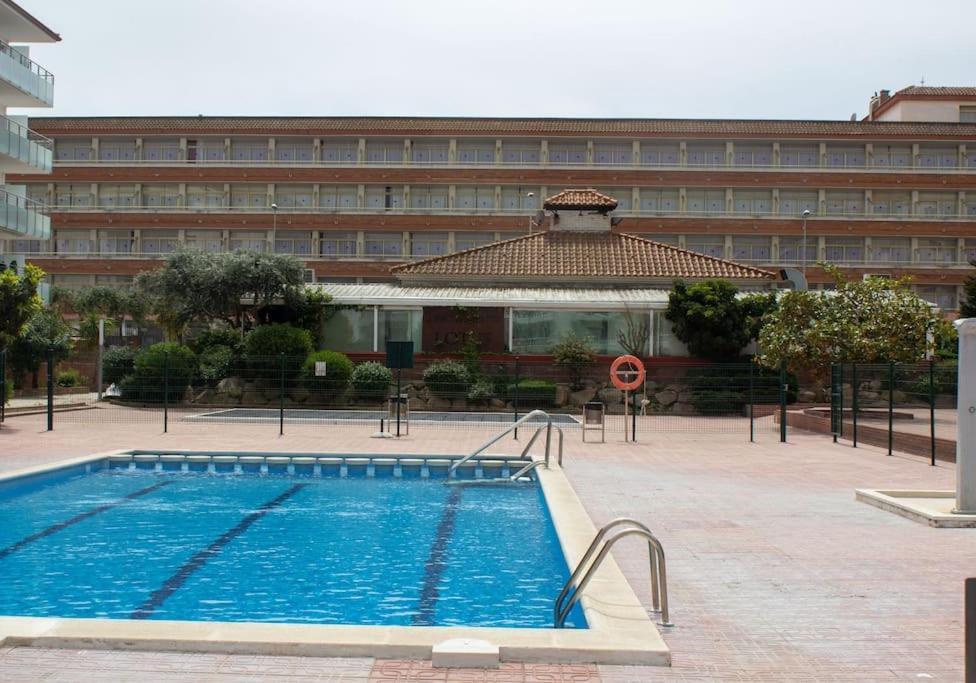 Alegre Apto Con Piscina, A 300M De La Playa. Blanes Extérieur photo